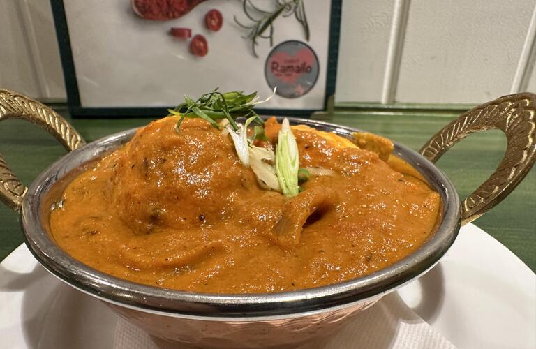 冷たい日もラマイロの熱々カレーで心も体も温まる